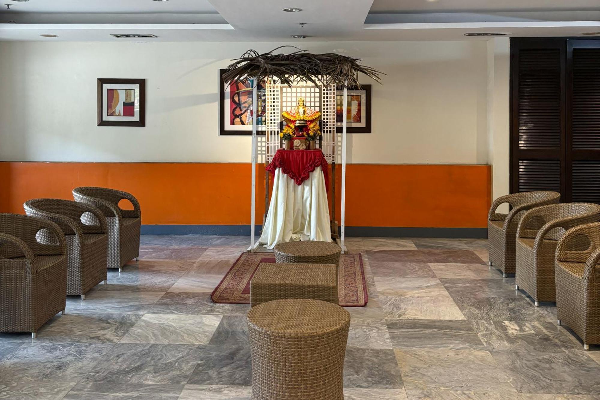 Sugbutel Family Hotel Cebu Powered By Cocotel Exterior photo
